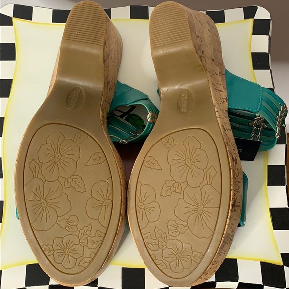 Croft & Barrow Wedge Heels - Picture 4 of 8